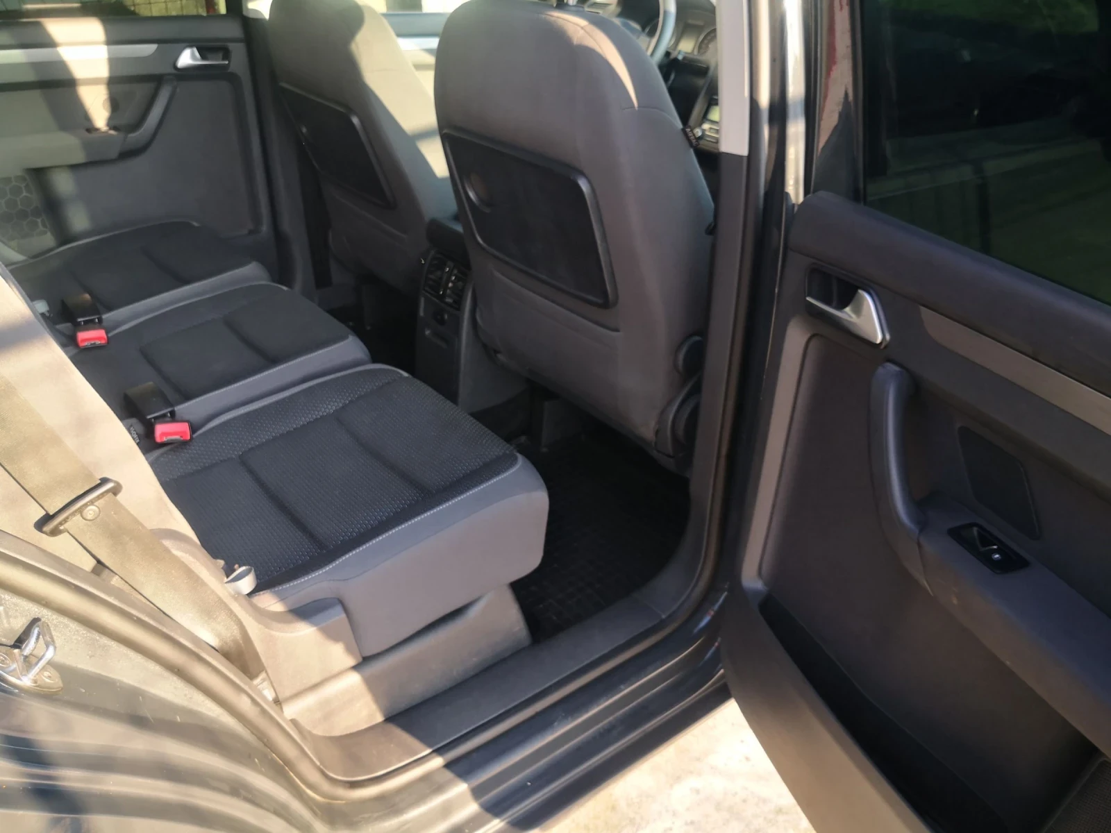 VW Touran 2.0TDI 140P.S. - изображение 9