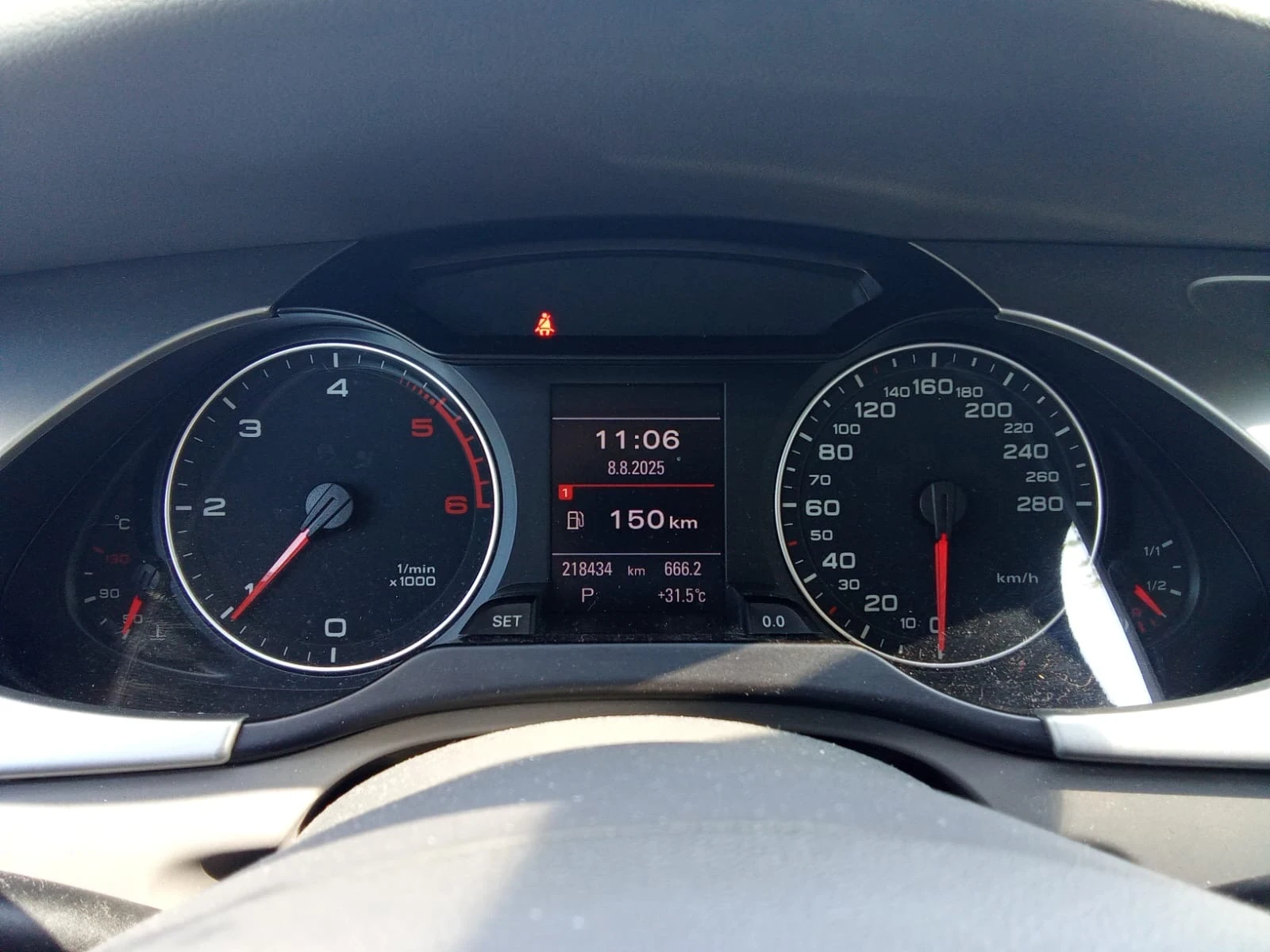 Audi A4 (KATO НОВА) - изображение 5