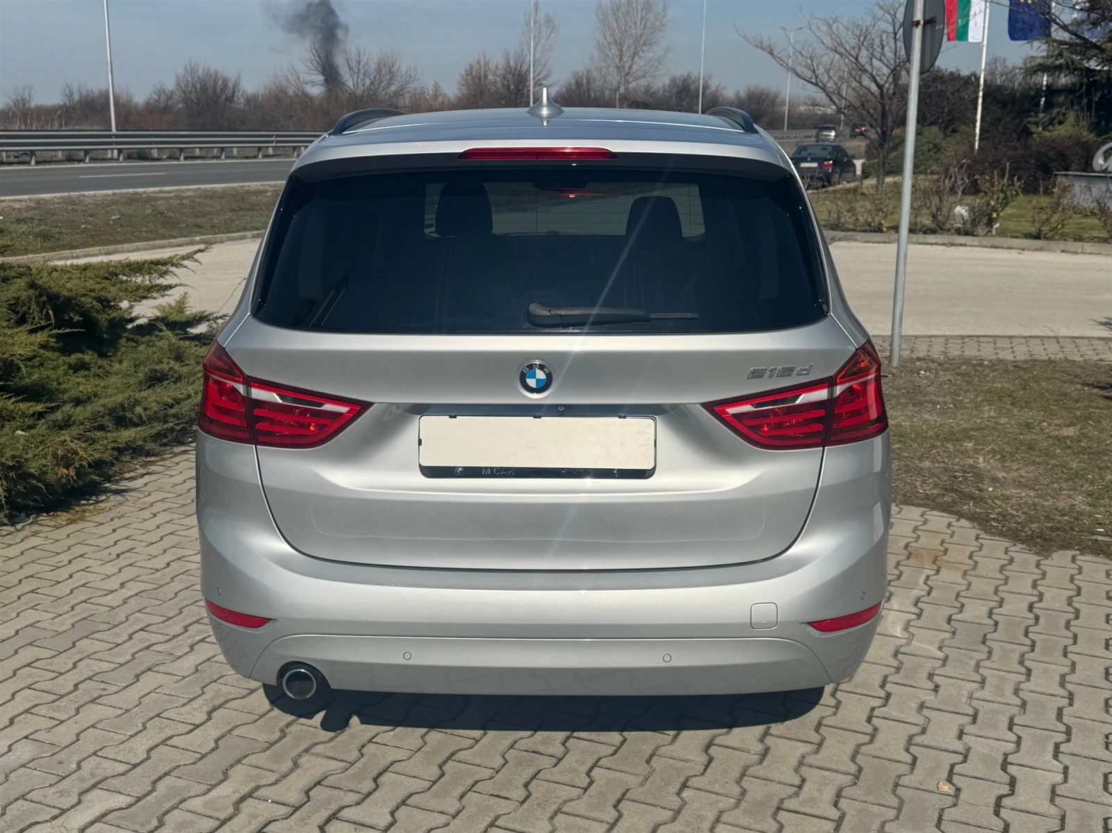 BMW 216  - изображение 8