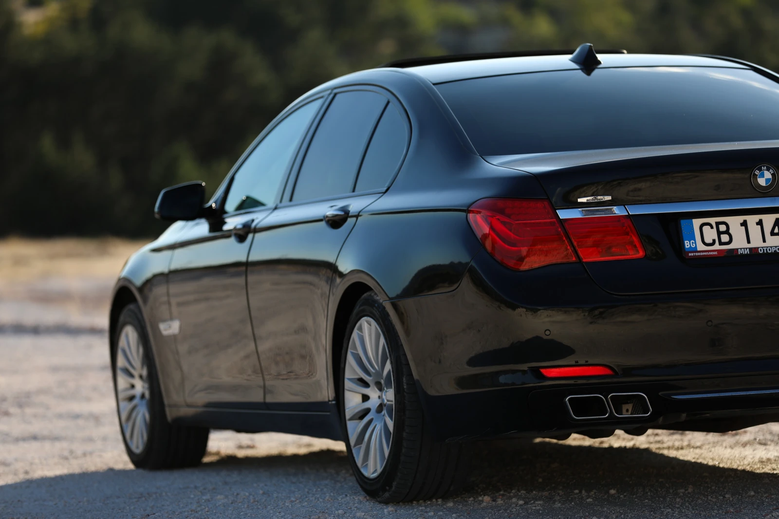 BMW 740 4.0D - изображение 7