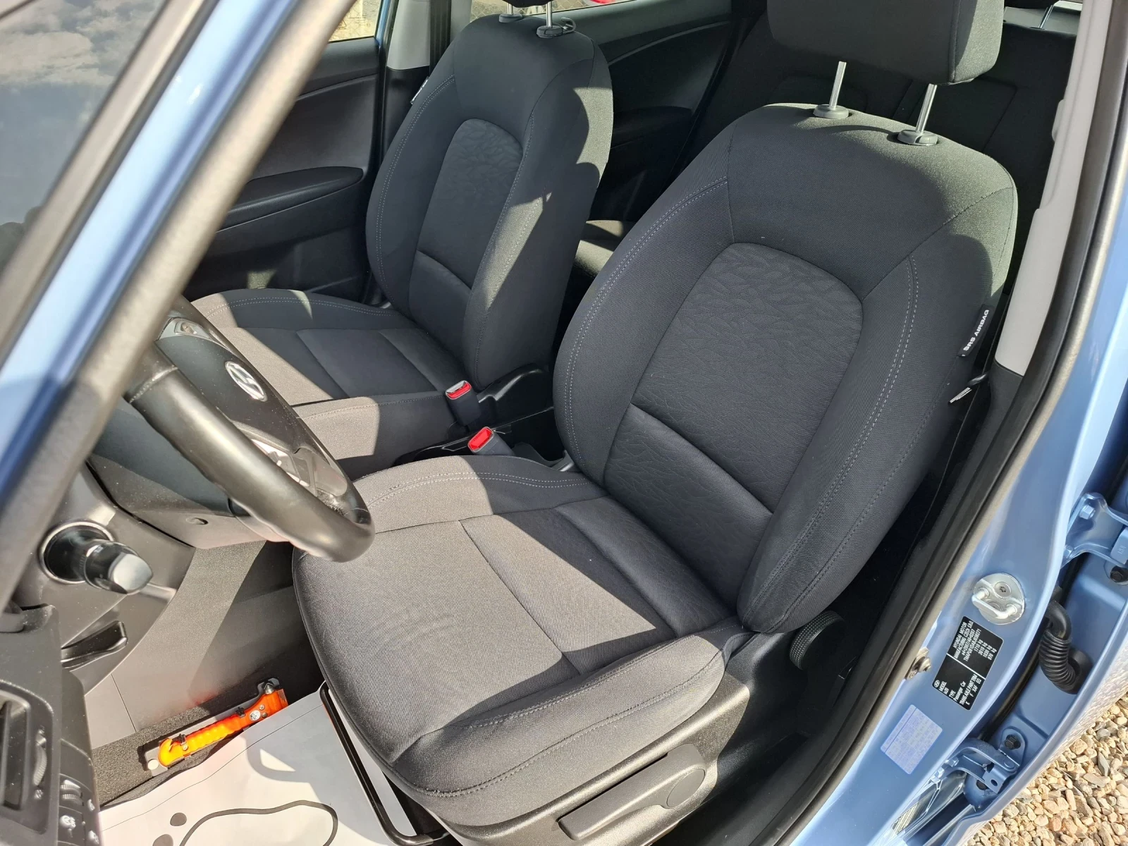 Hyundai Ix20 1.6i УНИКАТ - изображение 8