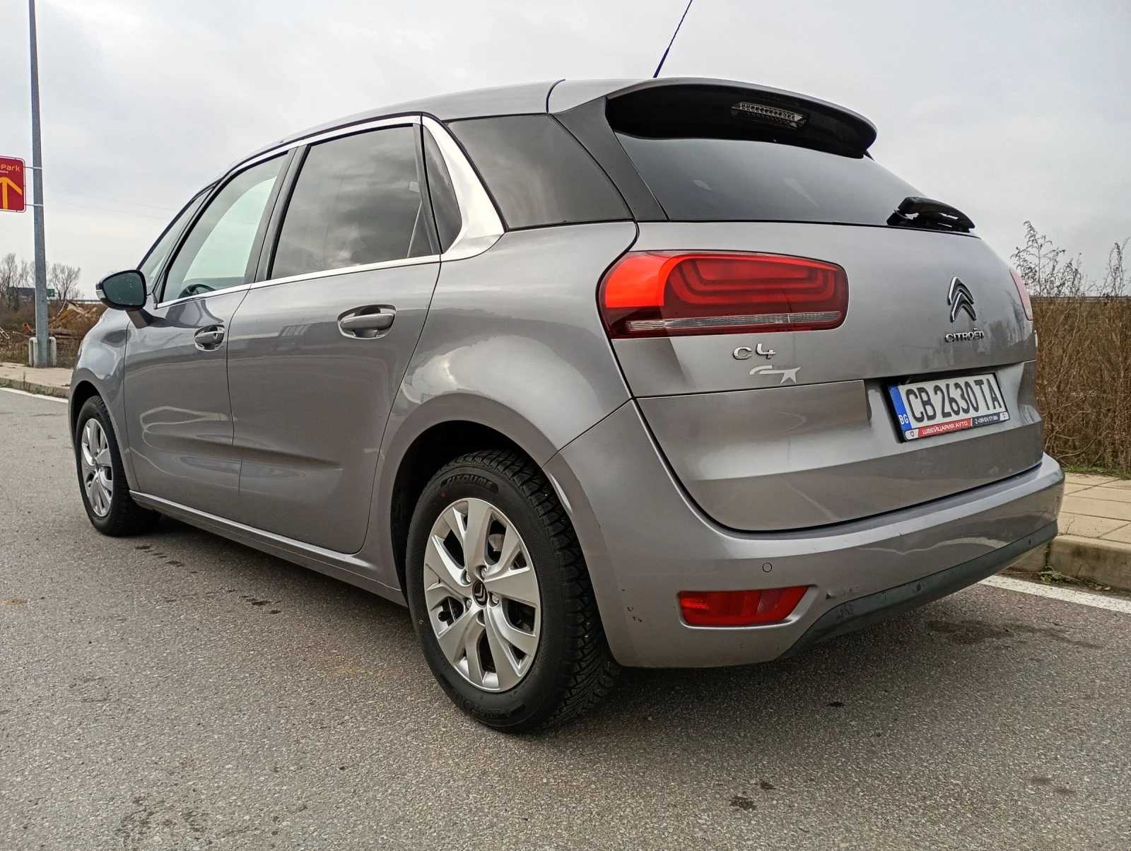 Citroen C4 Picasso 1.6 HDI 120 �.�. | Mobile.bg � ����������� 3