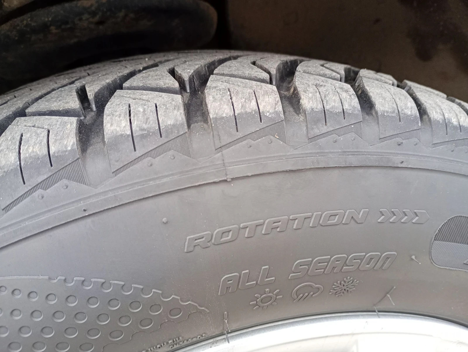 Citroen C4 Picasso 1.6 HDI 120 �.�. | Mobile.bg � ����������� 9