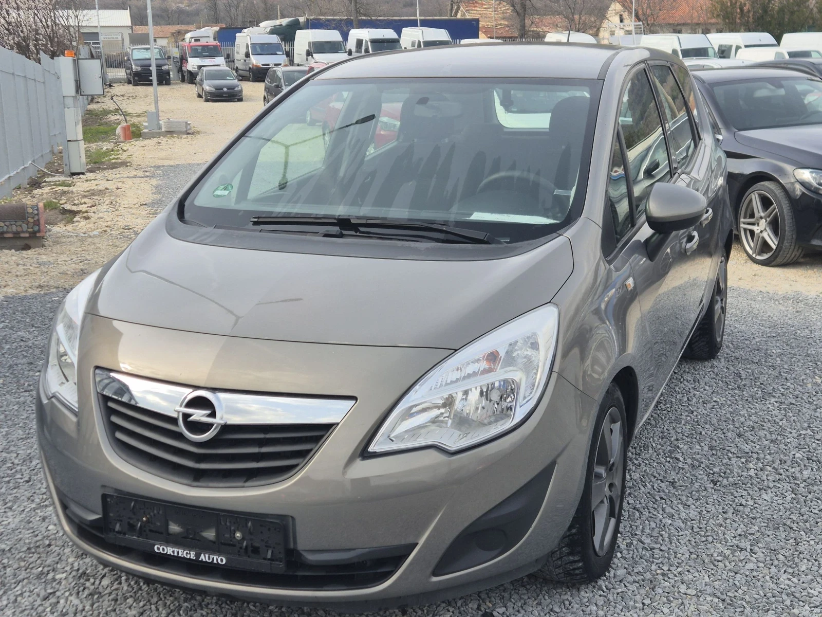 Opel Meriva 1.7 CDTI AUTOMAT , снимка 4 - Автомобили и джипове - 53163283