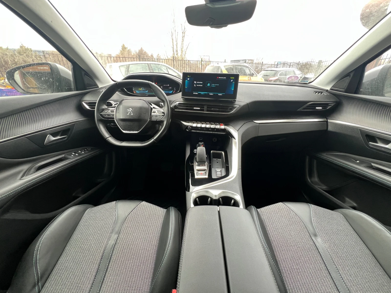 Peugeot 3008 1.6 Plug-in Hybrid 224 к.с.Автомат LED Navi Keyles, снимка 5 - Автомобили и джипове - 53894490
