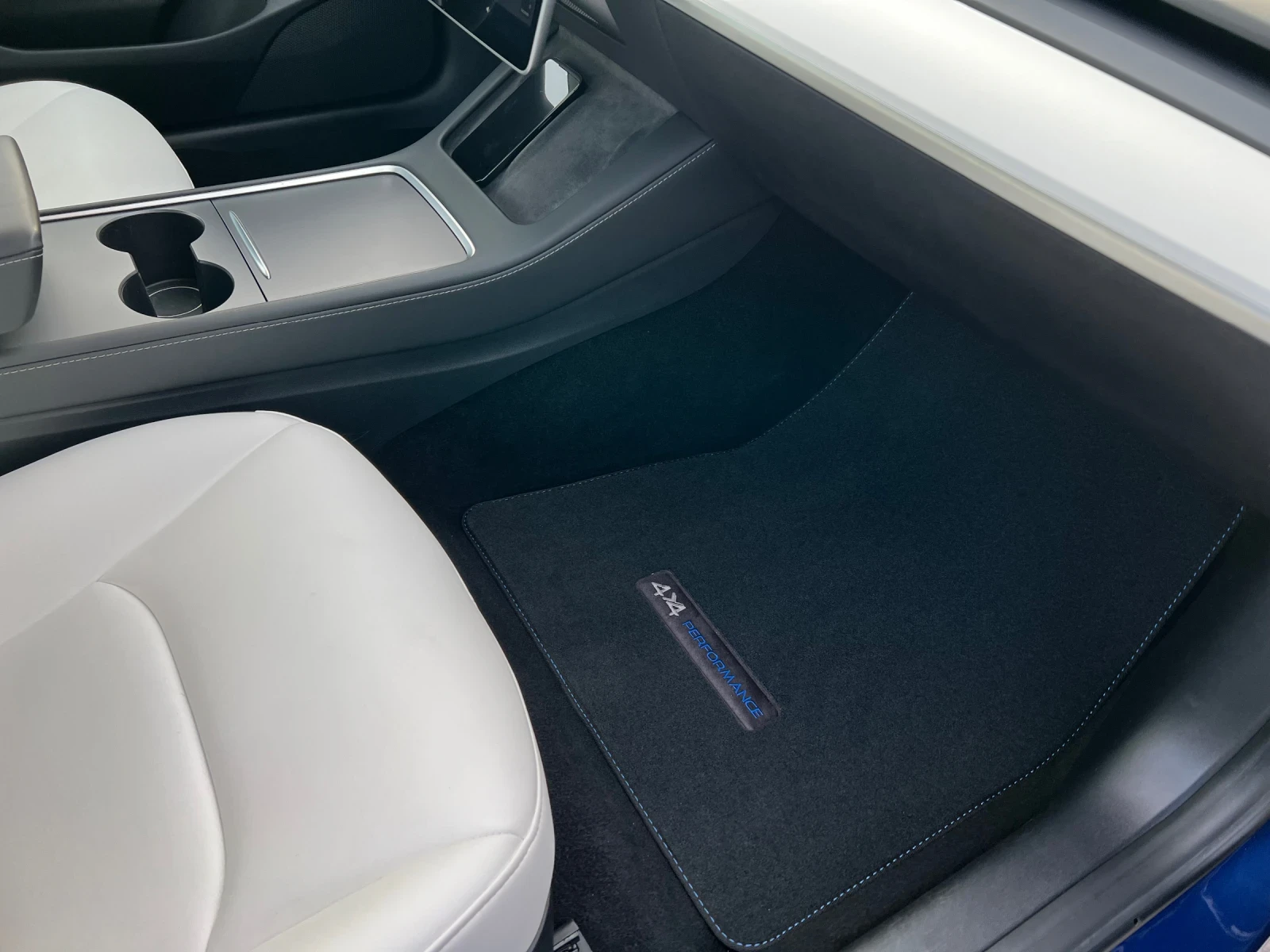 Tesla Model 3 Performance, снимка 9 - Автомобили и джипове - 53776095