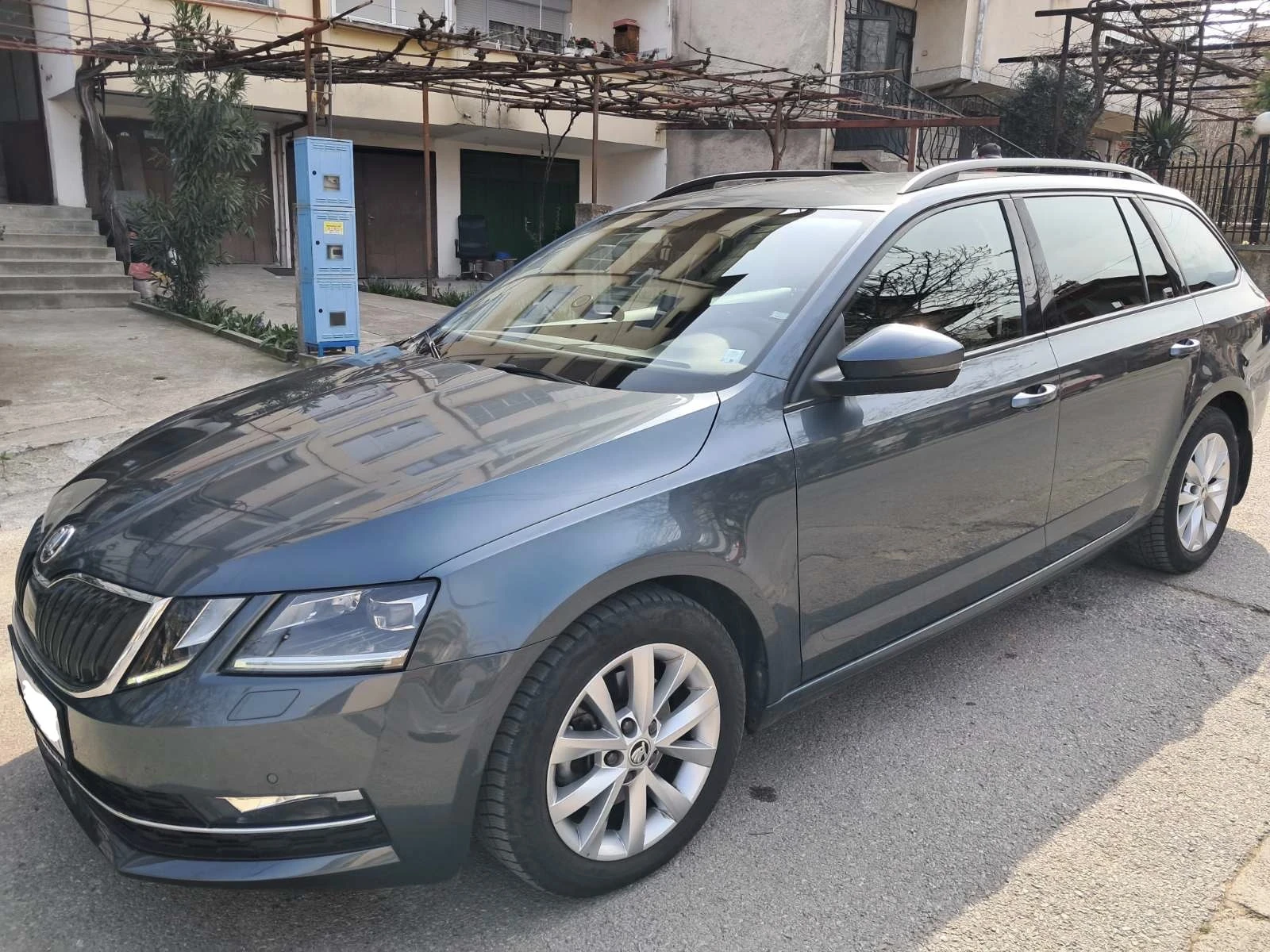 Skoda Octavia, снимка 4 - Автомобили и джипове - 53880607