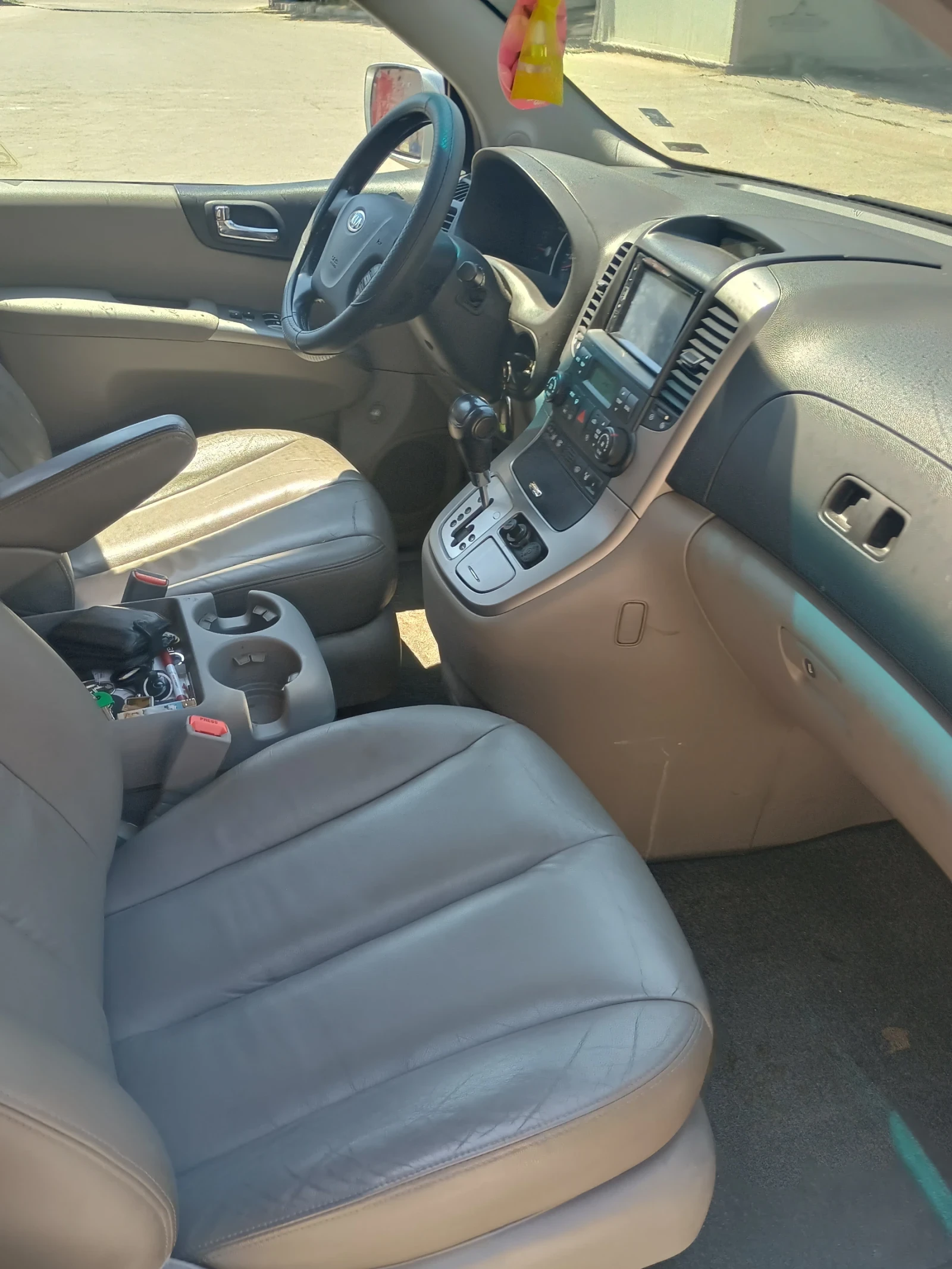 Kia Carnival 2.9CRDI 2009, снимка 3 - Автомобили и джипове - 53944640