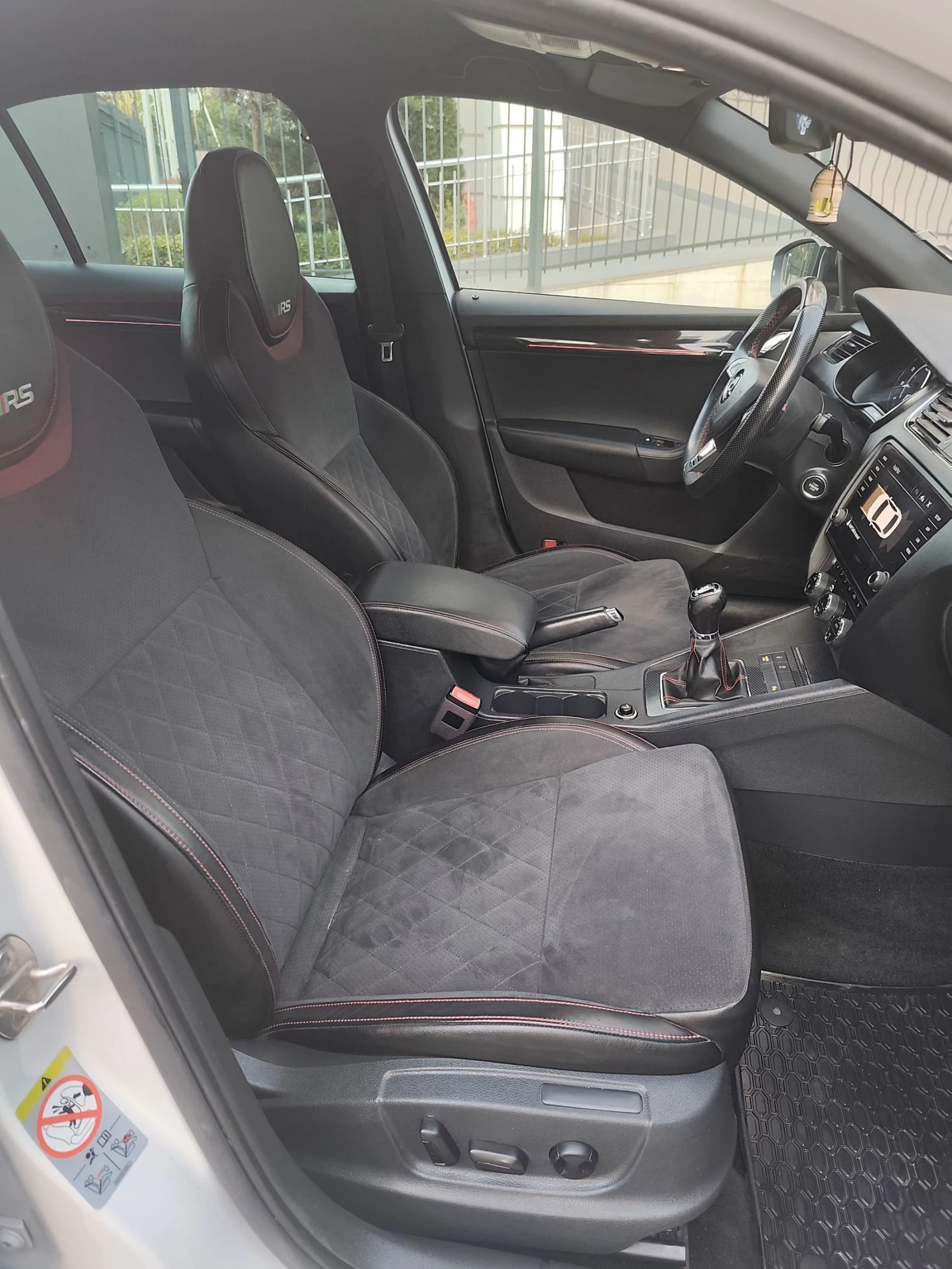 Skoda Octavia 2.0 VRS УНИКАТ 130 КМ. НОВА !!!, снимка 10 - Автомобили и джипове - 54010910