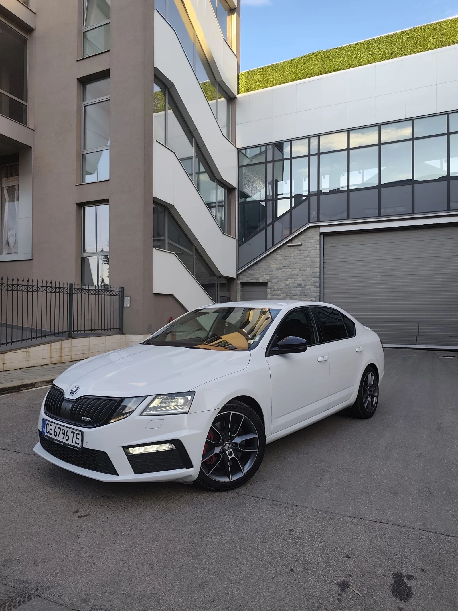Skoda Octavia 2.0 VRS УНИКАТ 130 КМ. НОВА !!!
