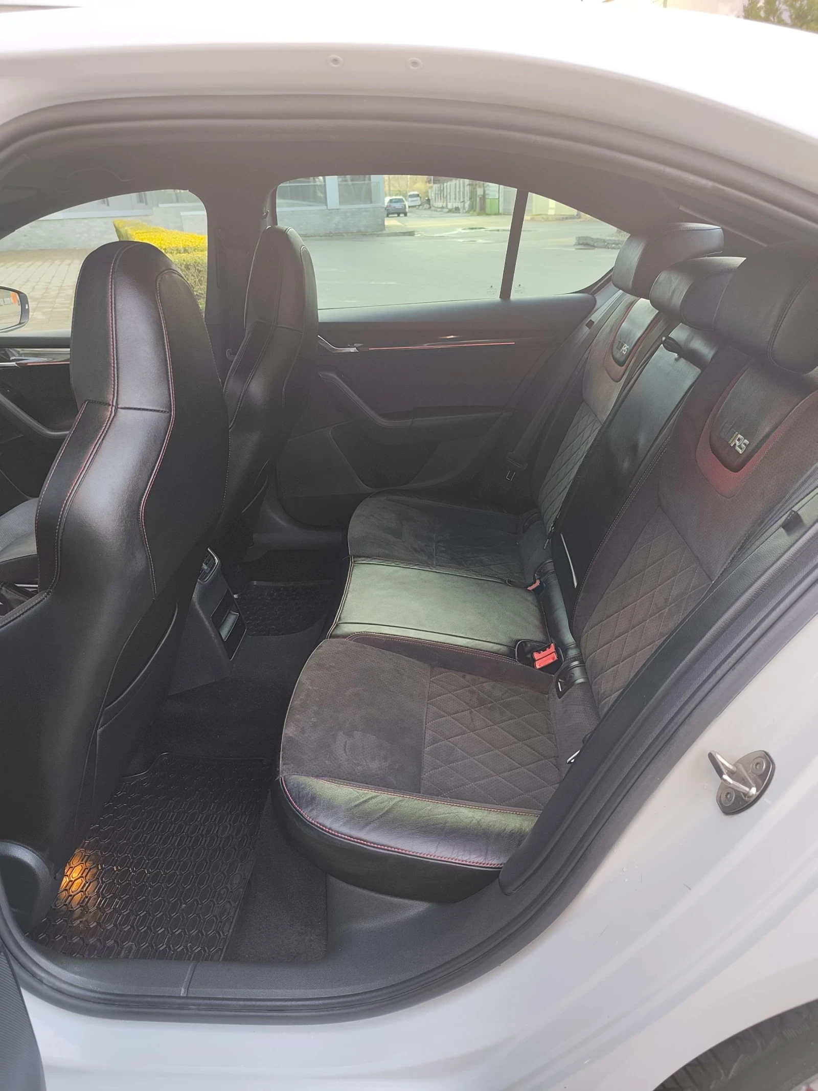 Skoda Octavia 2.0 VRS УНИКАТ 130 КМ. НОВА !!!, снимка 15 - Автомобили и джипове - 54010910