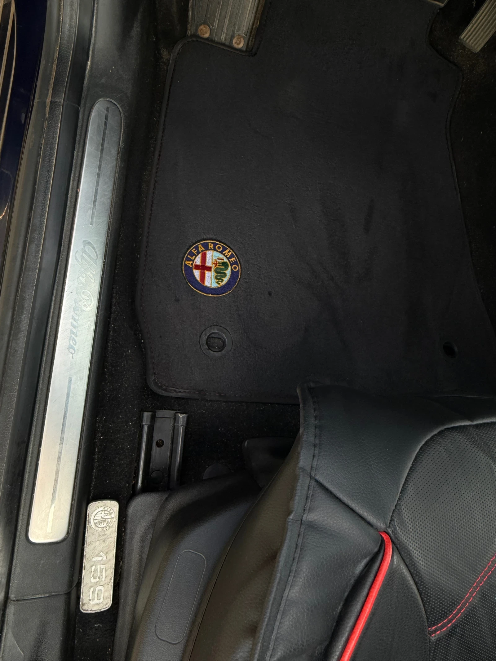 Alfa Romeo 159 Alfa Romeo 159 angel eyes 2006 бензин ръчка, снимка 8 - Автомобили и джипове - 54206980