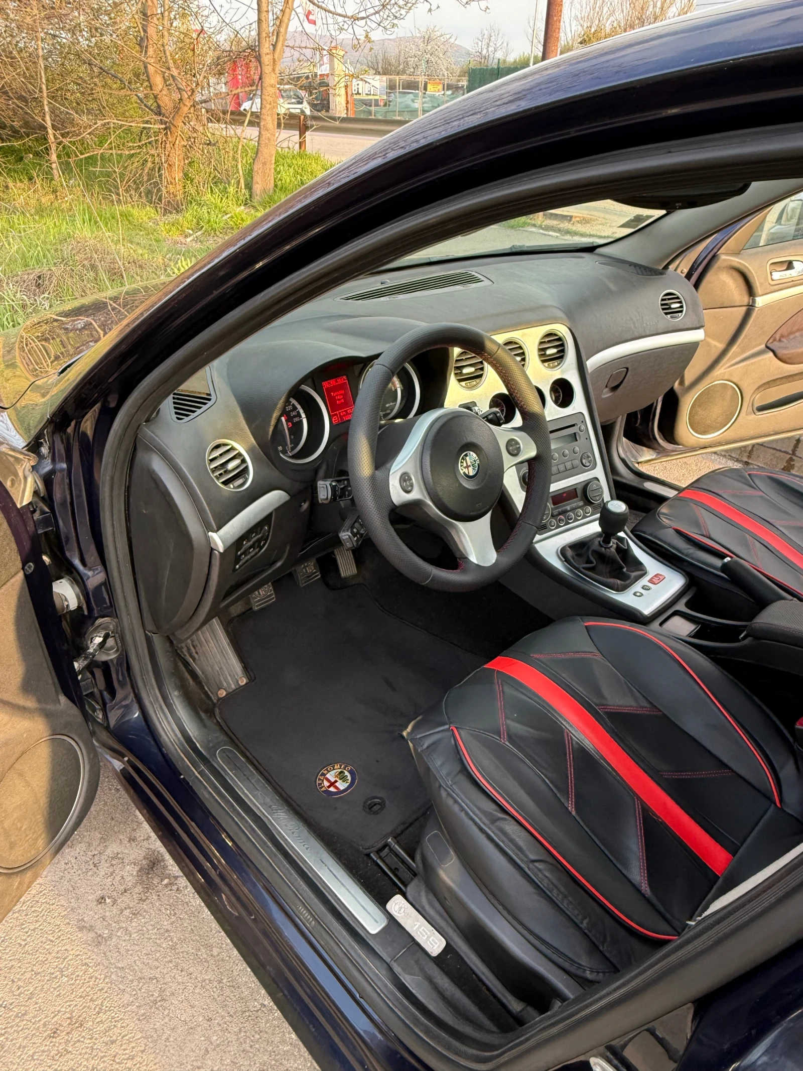 Alfa Romeo 159 Alfa Romeo 159 angel eyes 2006 бензин ръчка, снимка 7 - Автомобили и джипове - 54206980