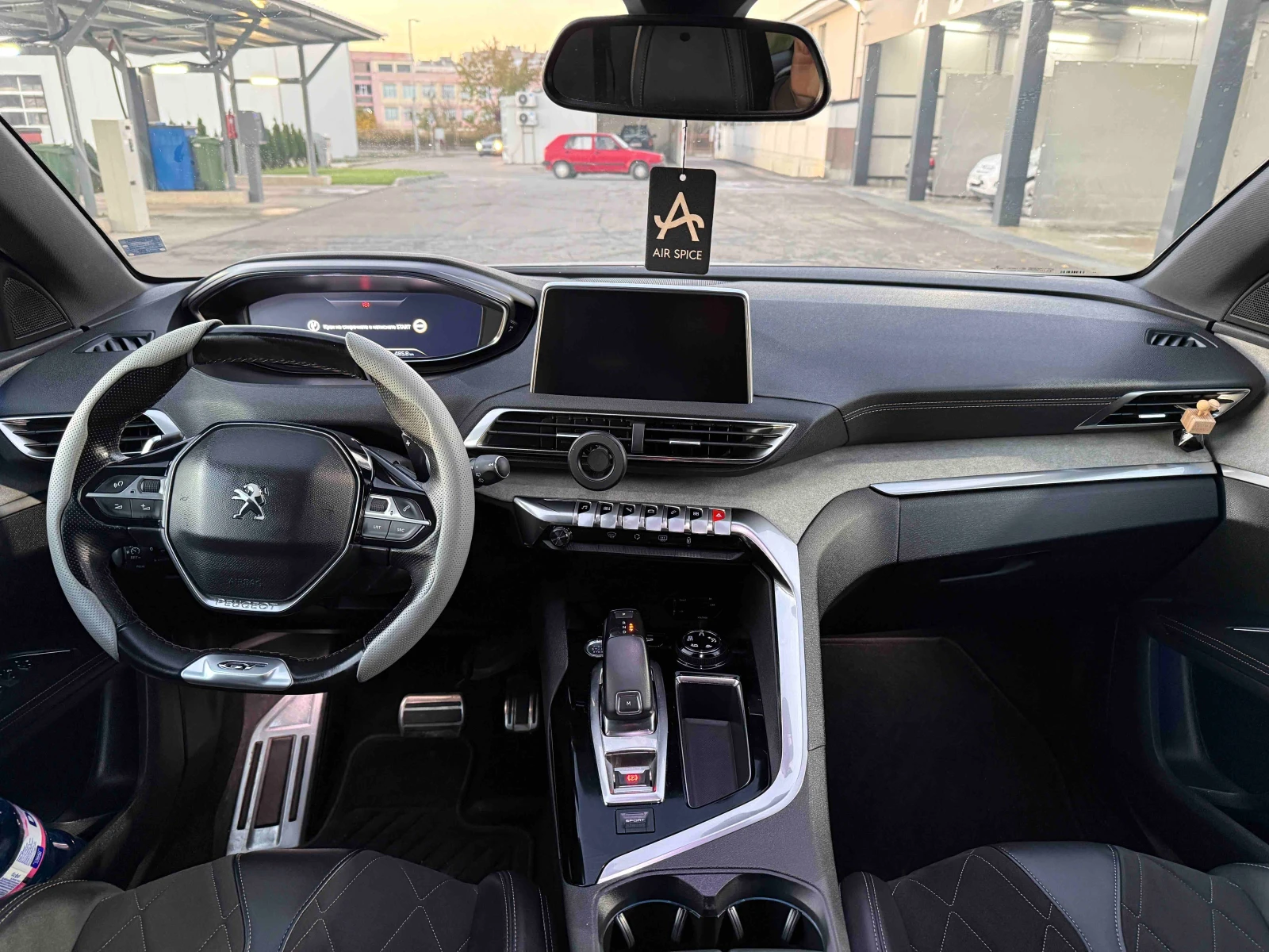 Peugeot 5008 EAT8 GT   Топ състояние, Обслужен!, снимка 6 - Автомобили и джипове - 54376917
