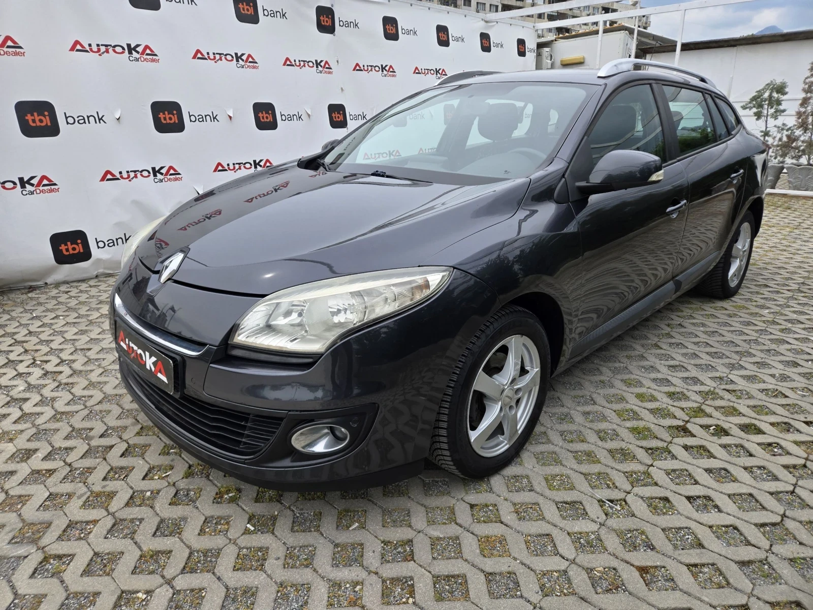 Renault Megane 1.5DCI-110кс= 6ск= НАВИ= АВТОПИЛОТ= ПАРКТРОНИК, снимка 6 - Автомобили и джипове - 54511972