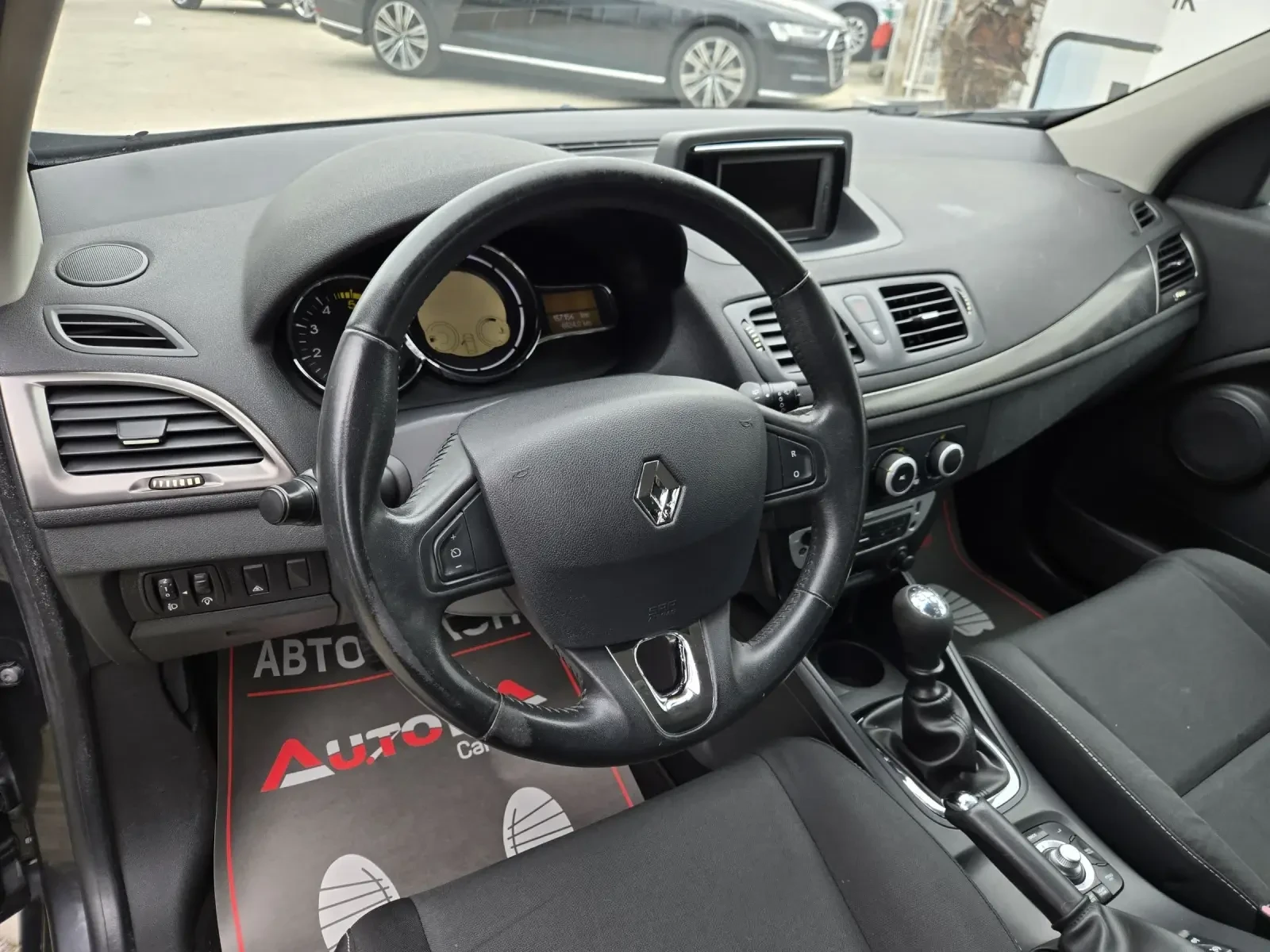 Renault Megane 1.5DCI-110кс= 6ск= НАВИ= АВТОПИЛОТ= ПАРКТРОНИК, снимка 8 - Автомобили и джипове - 54511972