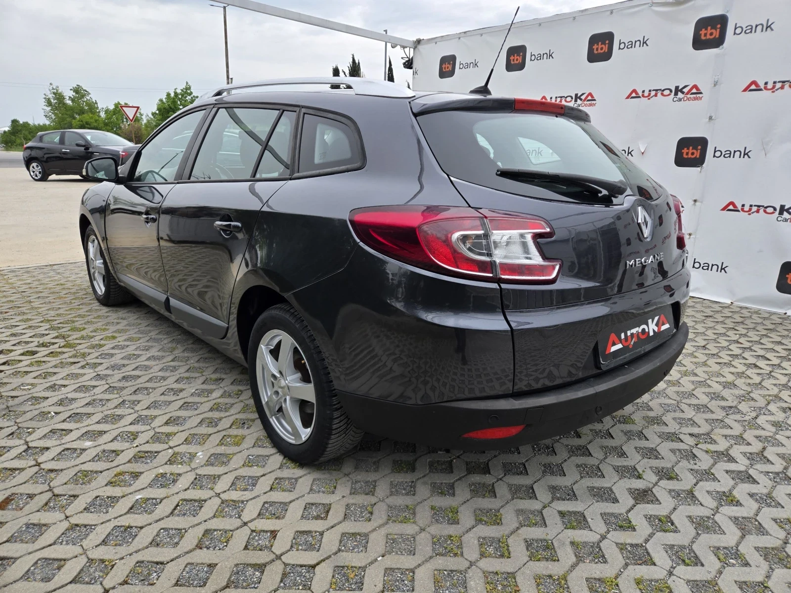 Renault Megane 1.5DCI-110кс= 6ск= НАВИ= АВТОПИЛОТ= ПАРКТРОНИК, снимка 5 - Автомобили и джипове - 54511972
