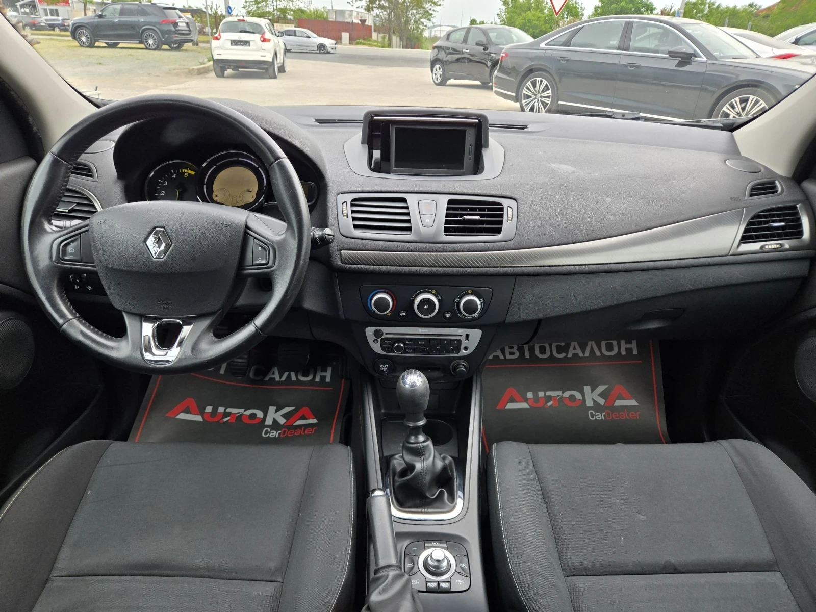 Renault Megane 1.5DCI-110кс= 6ск= НАВИ= АВТОПИЛОТ= ПАРКТРОНИК, снимка 12 - Автомобили и джипове - 54511972