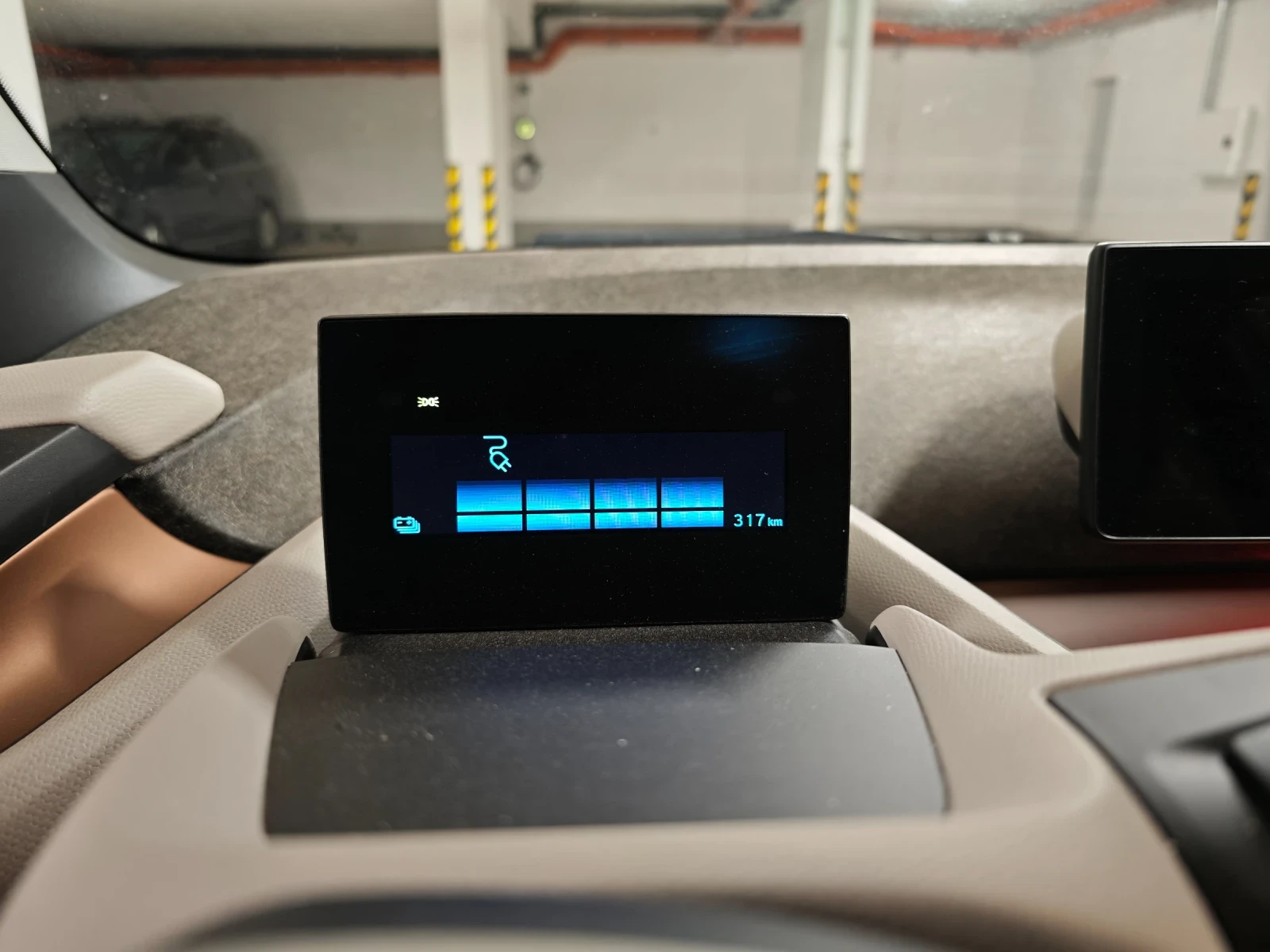 BMW i3 120Аh/PRO-NAV.ПОДГРЕВ.СЕРВ.ИСТОРИЯ БМВ, снимка 4 - Автомобили и джипове - 54736457