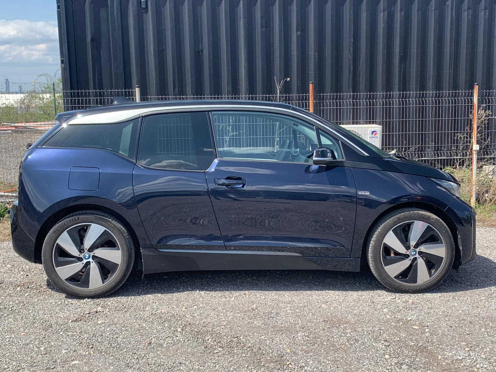 BMW i3 120Аh/PRO-NAV.ПОДГРЕВ.СЕРВ.ИСТОРИЯ БМВ, снимка 7 - Автомобили и джипове - 54736457