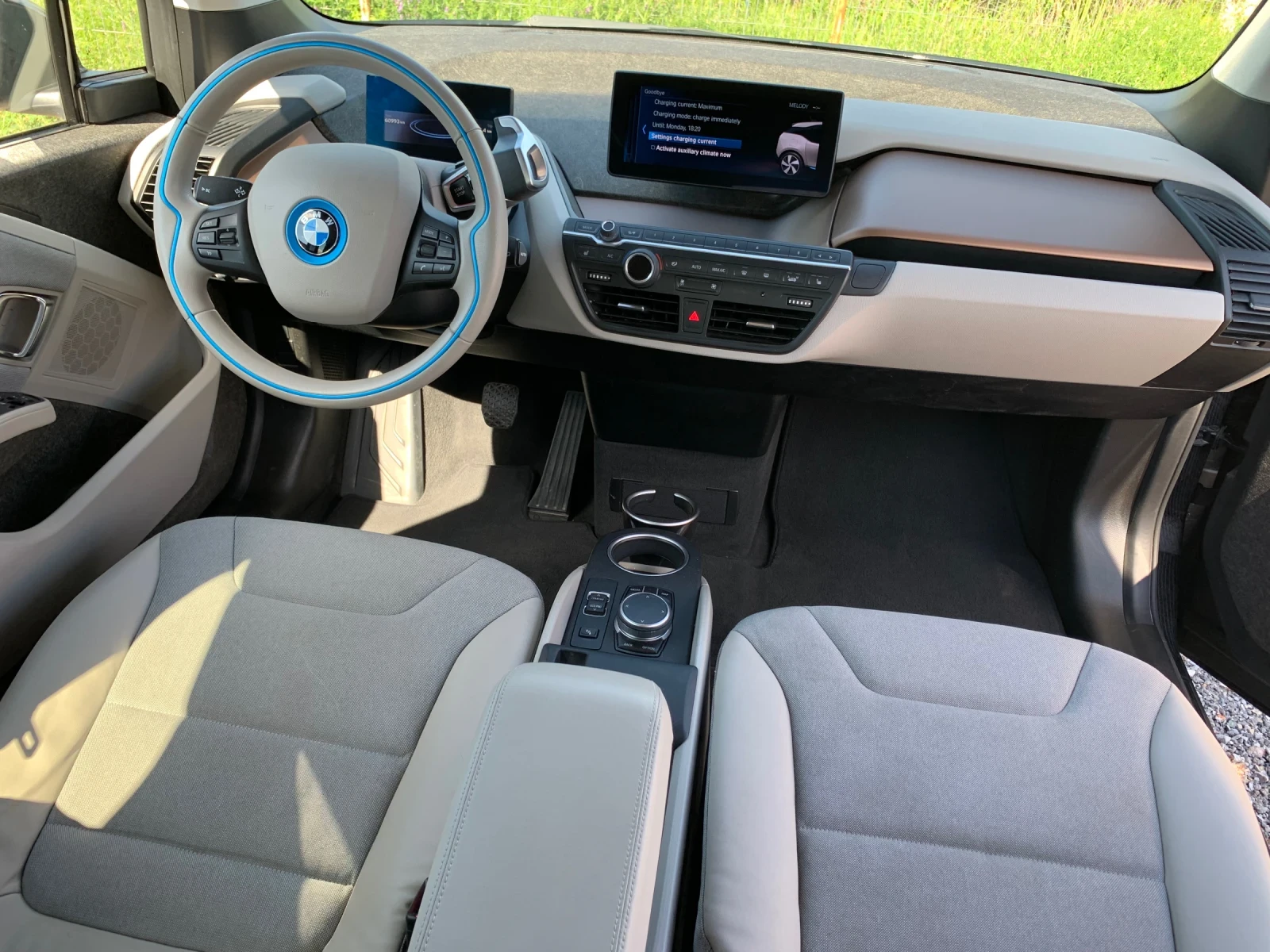 BMW i3 120Аh/PRO-NAV.ПОДГРЕВ.СЕРВ.ИСТОРИЯ БМВ, снимка 8 - Автомобили и джипове - 54736457