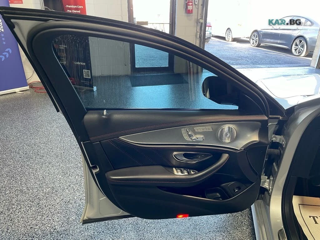 Mercedes-Benz E 43 AMG 4MATIC* FULL-TECH* BURMESTER* PANOROOF* , снимка 12 - Автомобили и джипове - 54888336