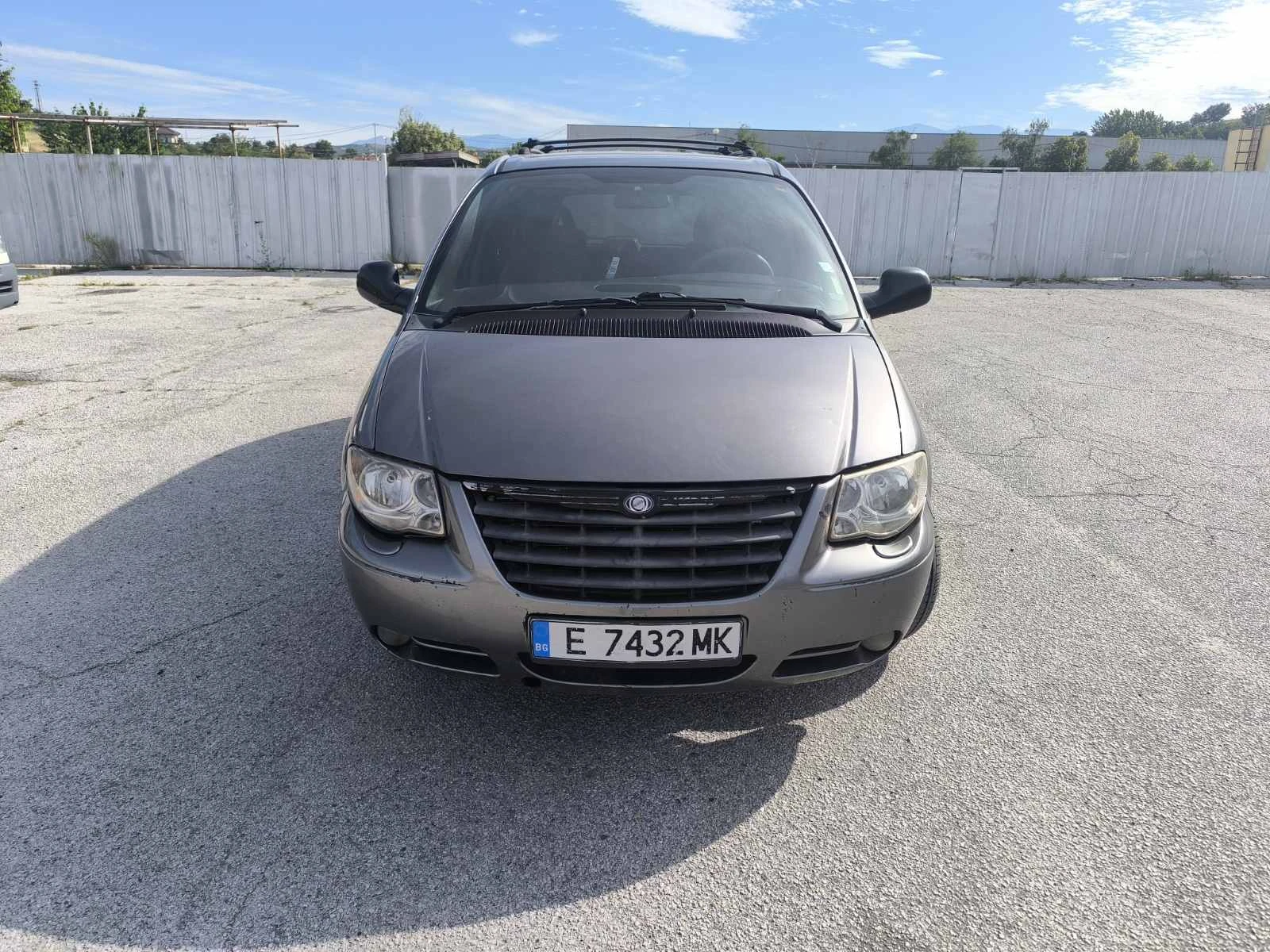 Chrysler Voyager, снимка 2 - Автомобили и джипове - 54939471