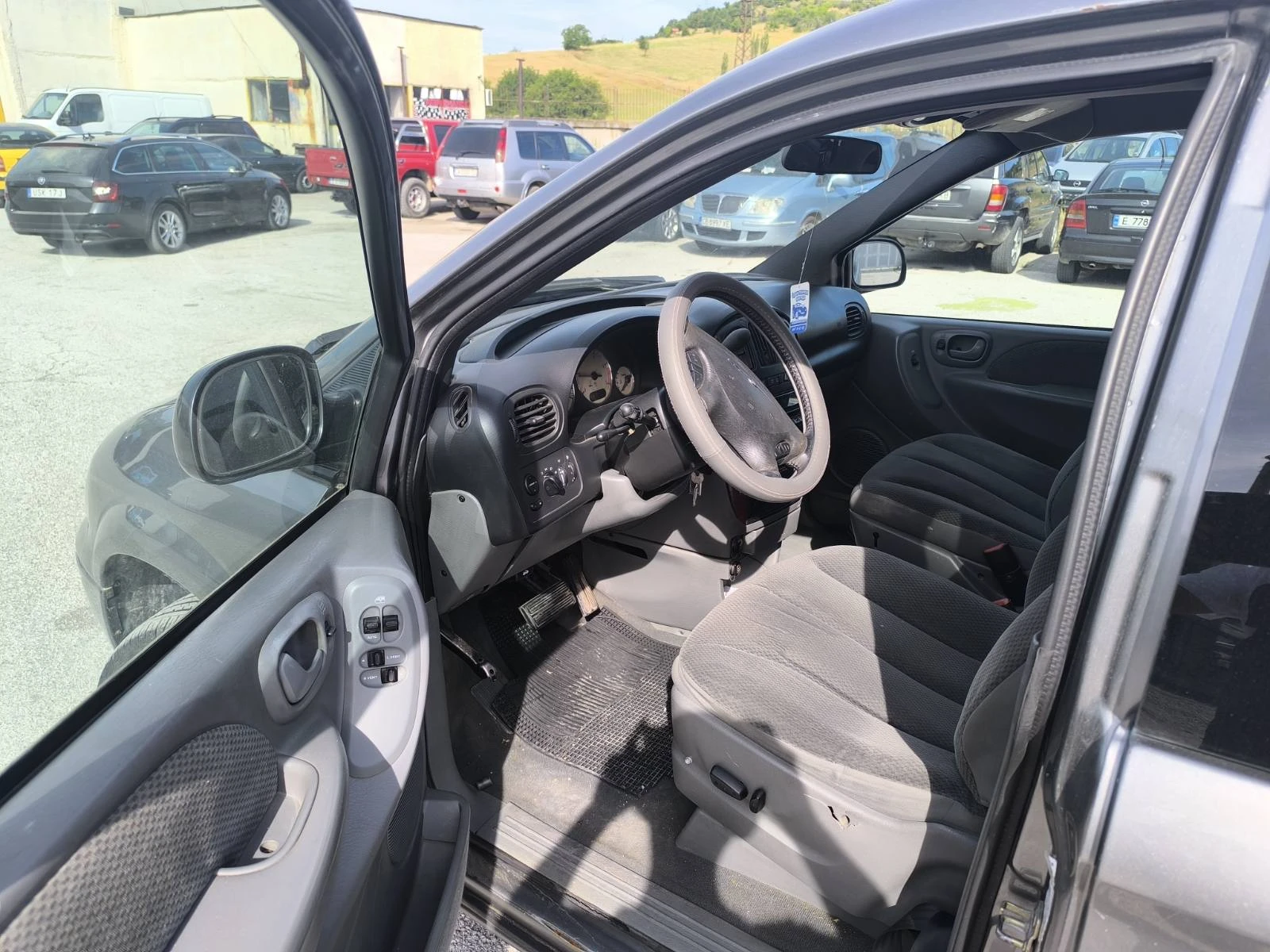 Chrysler Voyager, снимка 6 - Автомобили и джипове - 54939471