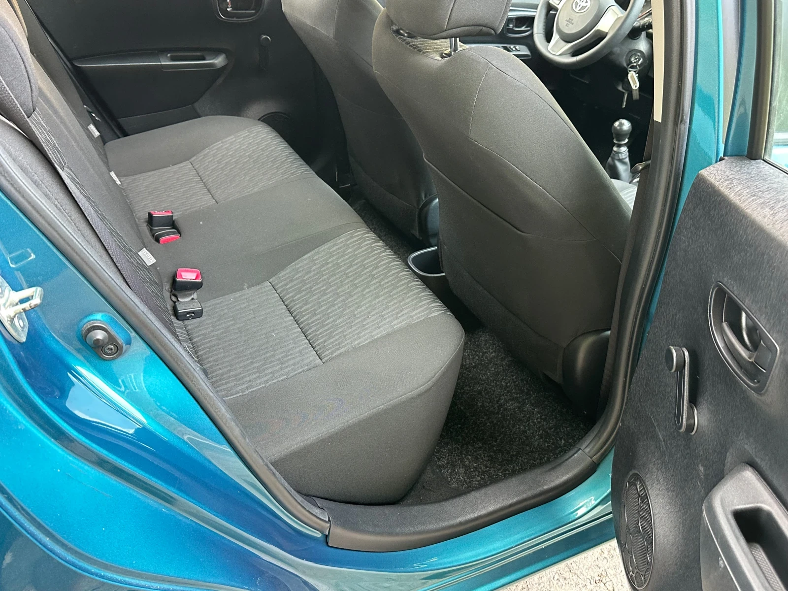 Toyota Yaris, снимка 9 - Автомобили и джипове - 55038297