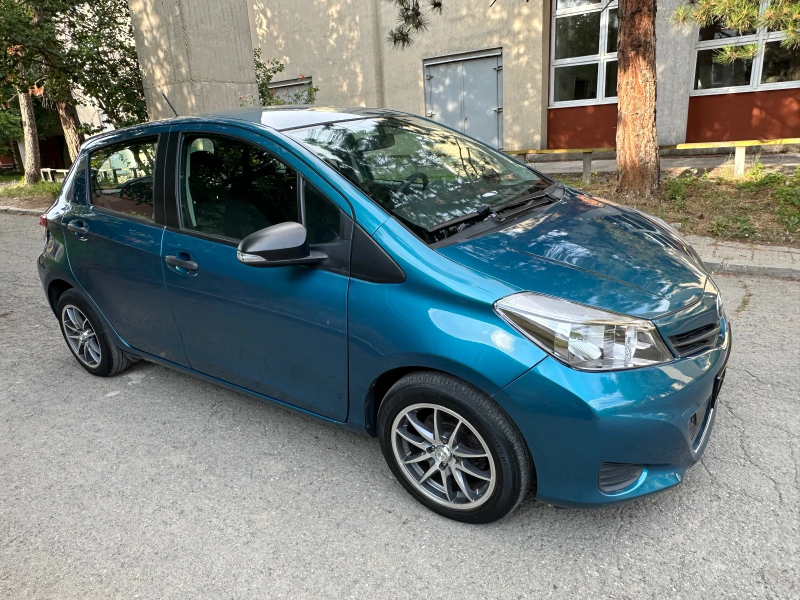 Toyota Yaris, снимка 11 - Автомобили и джипове - 55038297