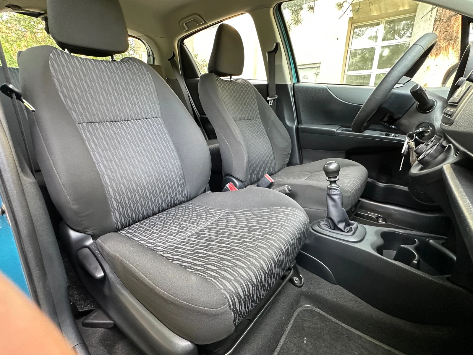 Toyota Yaris, снимка 7 - Автомобили и джипове - 55038297