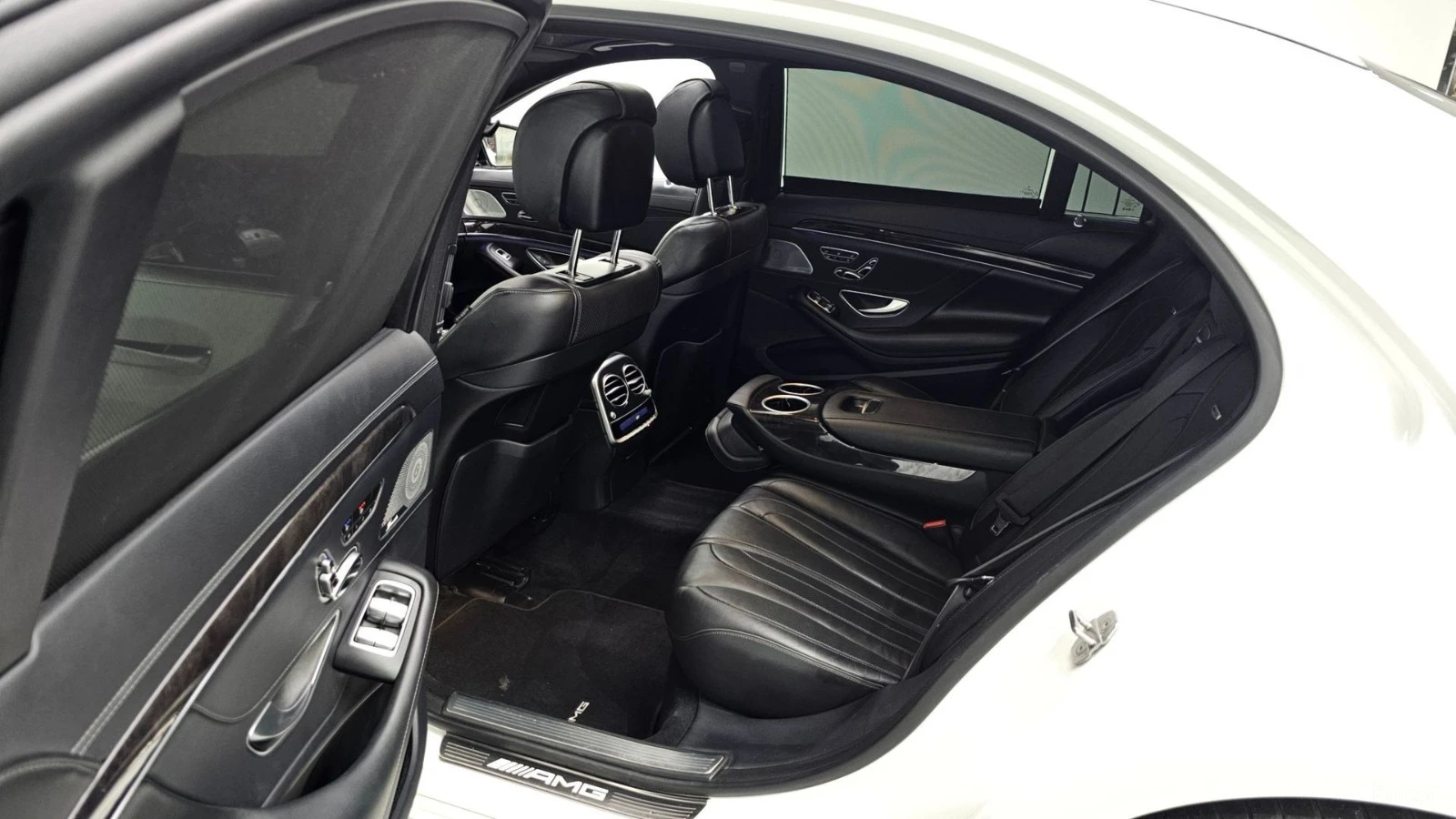 Mercedes-Benz S 63 AMG 4MATIC+ * 360* HUD* МАСАЖИ* ПАНО, снимка 10 - Автомобили и джипове - 55446361