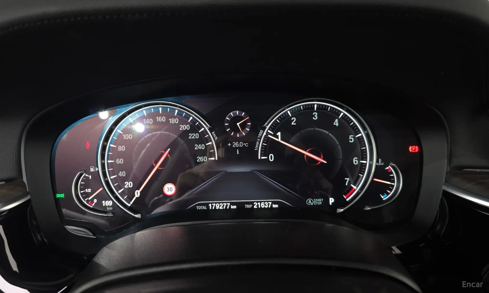 BMW 530 Кафяв салон\Реални километри, снимка 8 - Автомобили и джипове - 55571590