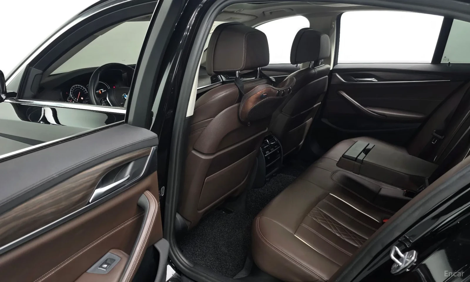 BMW 530 Кафяв салон\Реални километри, снимка 12 - Автомобили и джипове - 55571590
