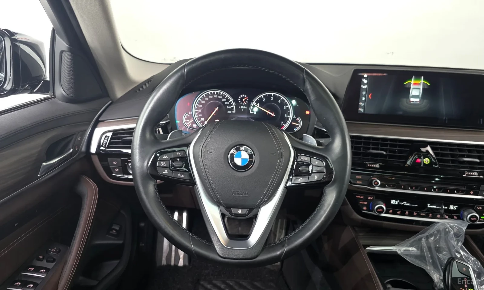 BMW 530 Кафяв салон\Реални километри, снимка 13 - Автомобили и джипове - 55571590
