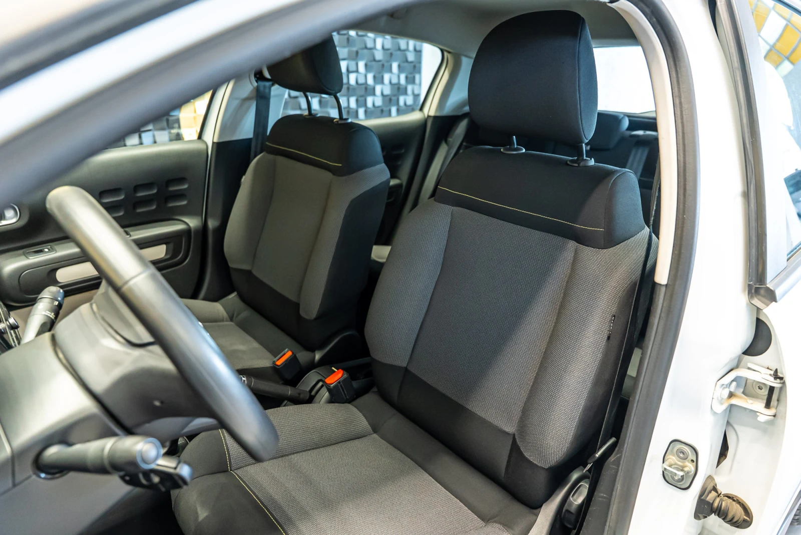Citroen C3 1.2, снимка 9 - Автомобили и джипове - 55701371