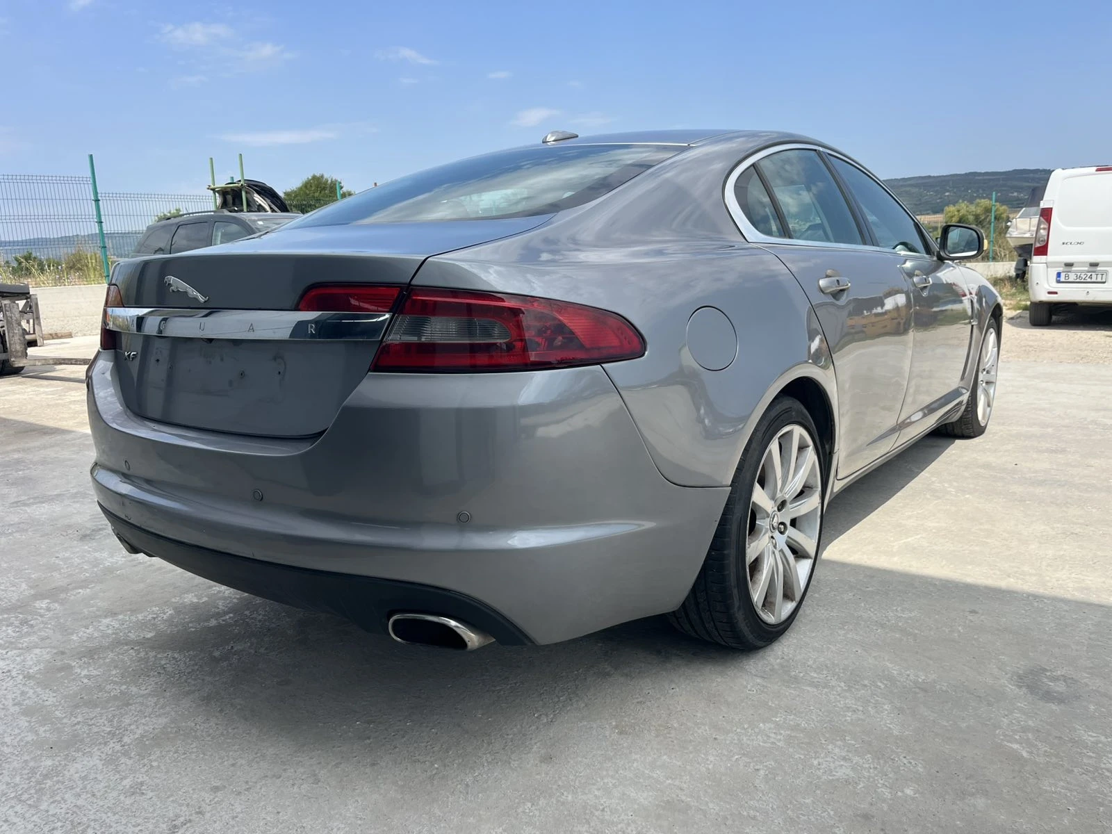 Jaguar Xf 2.7HDI V6 207�.�. | Mobile.bg � ����������� 5