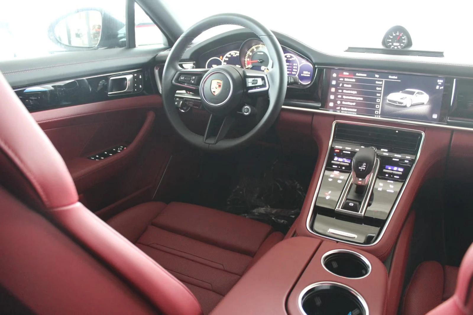 Porsche Panamera PLATINUM/SPORT/860/PANO/BOSE/HUD/CHRONO/848z, снимка 8 - Автомобили и джипове - 55832944