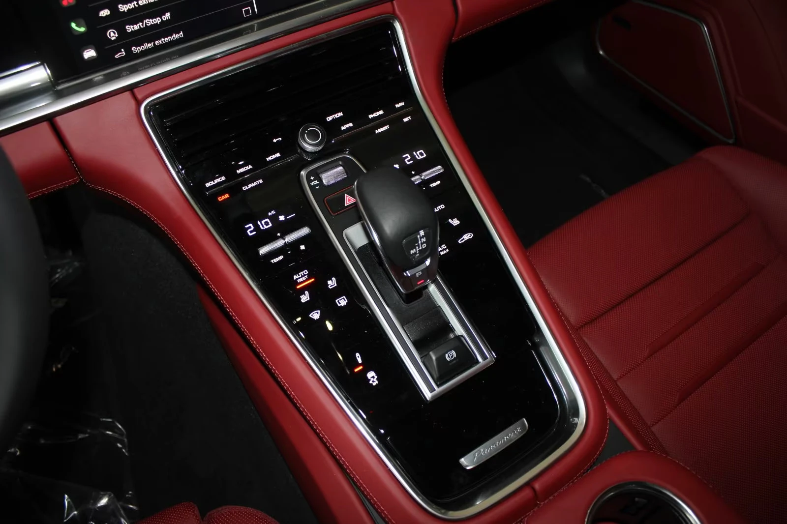 Porsche Panamera PLATINUM/SPORT/860/PANO/BOSE/HUD/CHRONO/848z, снимка 15 - Автомобили и джипове - 55832944