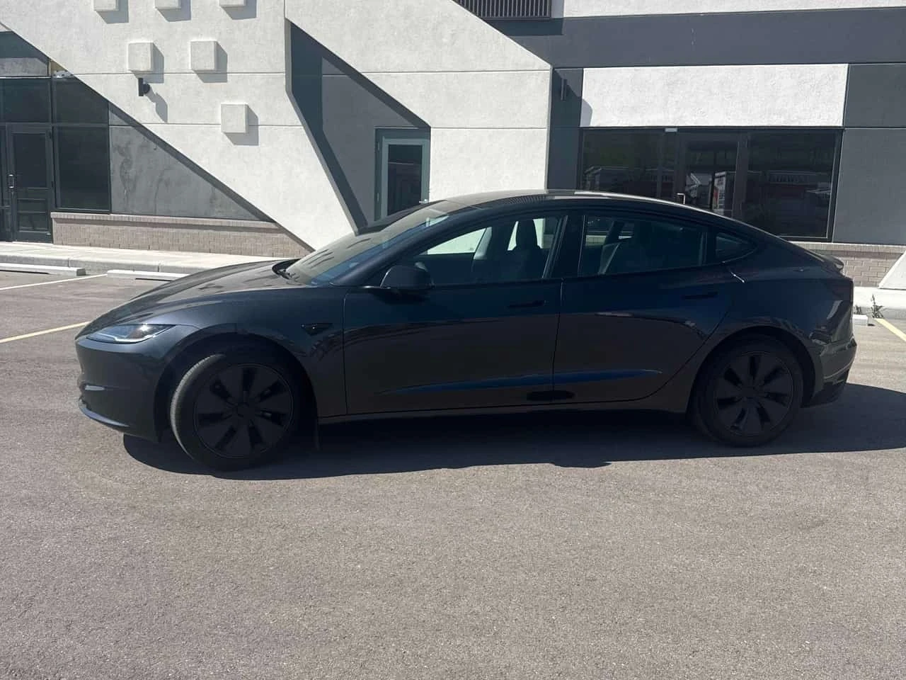 Tesla Model 3 * Premium * CARFAX * , снимка 2 - Автомобили и джипове - 56482072
