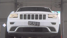 Jeep Grand cherokee Summit* 5.7 Hemi* 8ZF* distronik* Обдух* пано* кам, снимка 4