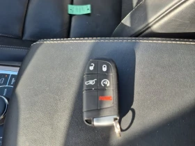 Jeep Grand cherokee * Overland * CARFAX * ЦЕНА ДО БЪЛГАРИЯ - 24850 лв. / 12705.60 € - 68132622 12