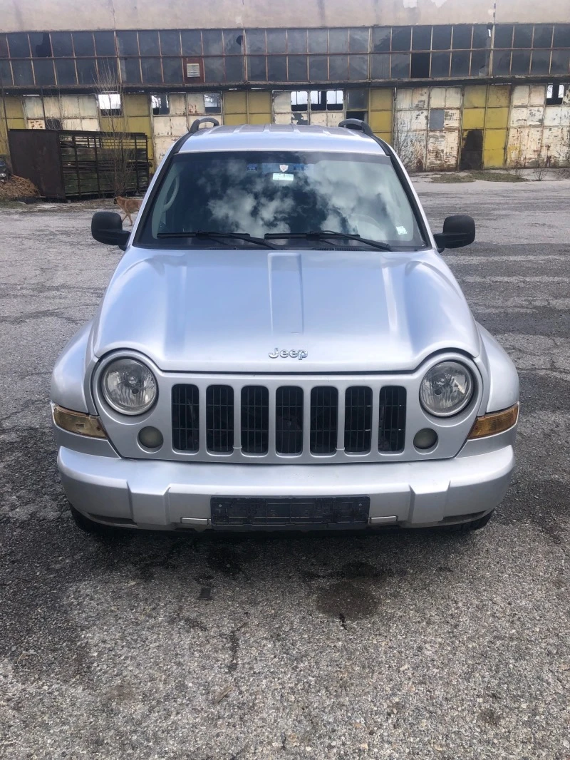 Jeep Cherokee 2.8 crdi automat 4x4, снимка 2 - Автомобили и джипове - 44736832