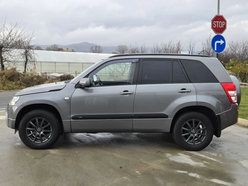 Suzuki Grand vitara 2.0 бензин 140кс / Автоматик/ 4х4, снимка 6 - Автомобили и джипове - 48358560