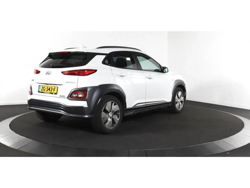 Hyundai Kona 39 kWh Fashion - Electric - Automatic - 136 hp, снимка 2 - Автомобили и джипове - 48420706