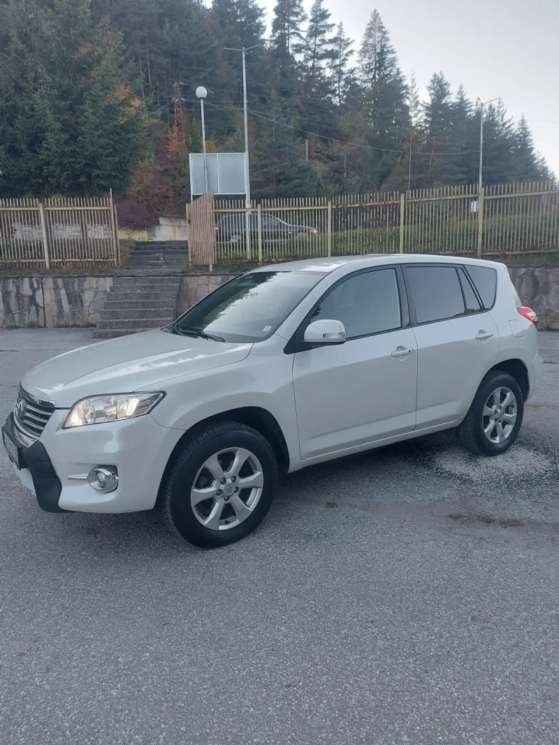 Toyota Rav4 D4D 2.2, снимка 2 - Автомобили и джипове - 48440432