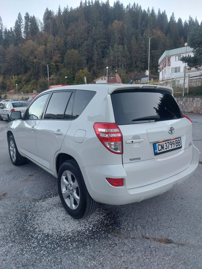 Toyota Rav4 D4D 2.2, снимка 5 - Автомобили и джипове - 48440432