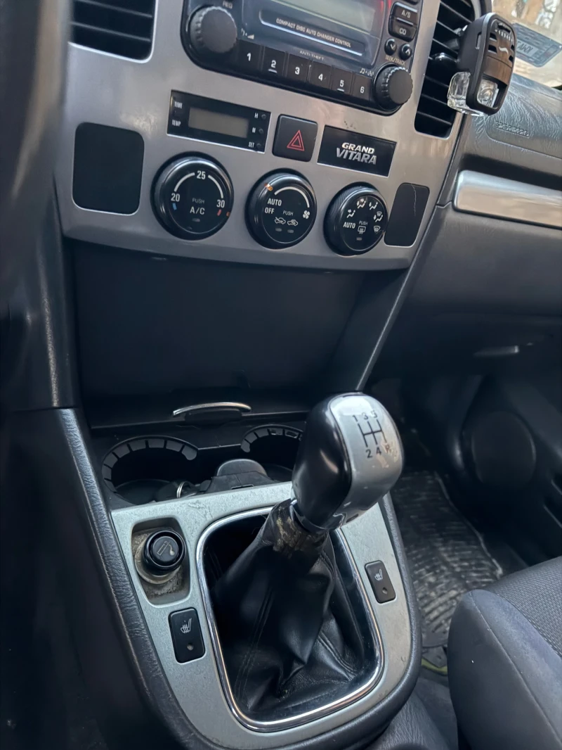 Suzuki Grand vitara 2.0 -128 к.с, снимка 5 - Автомобили и джипове - 52939934