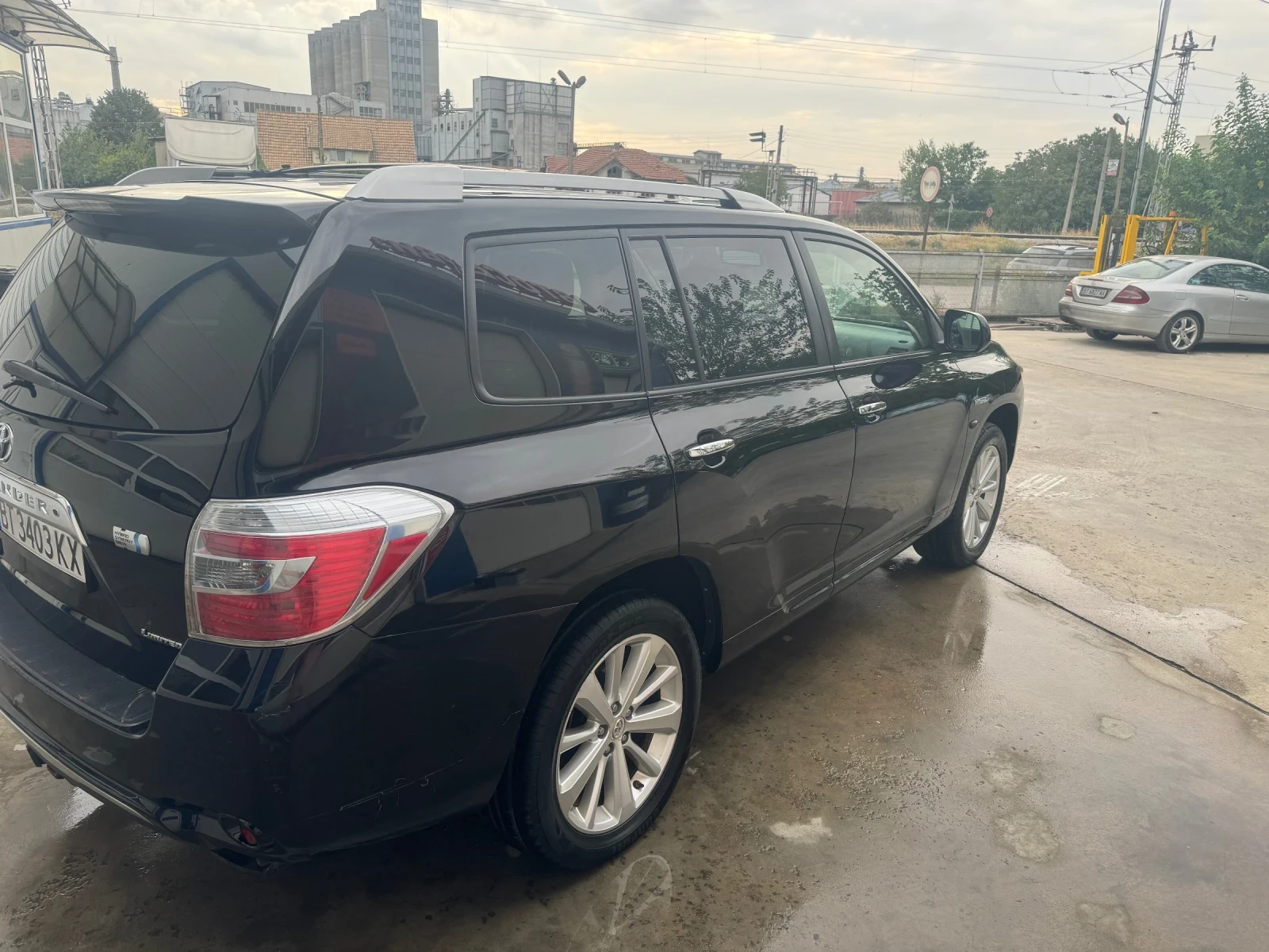 Toyota Highlander Hybrid Limited 6+ 1 регистриран 4х4 - изображение 4