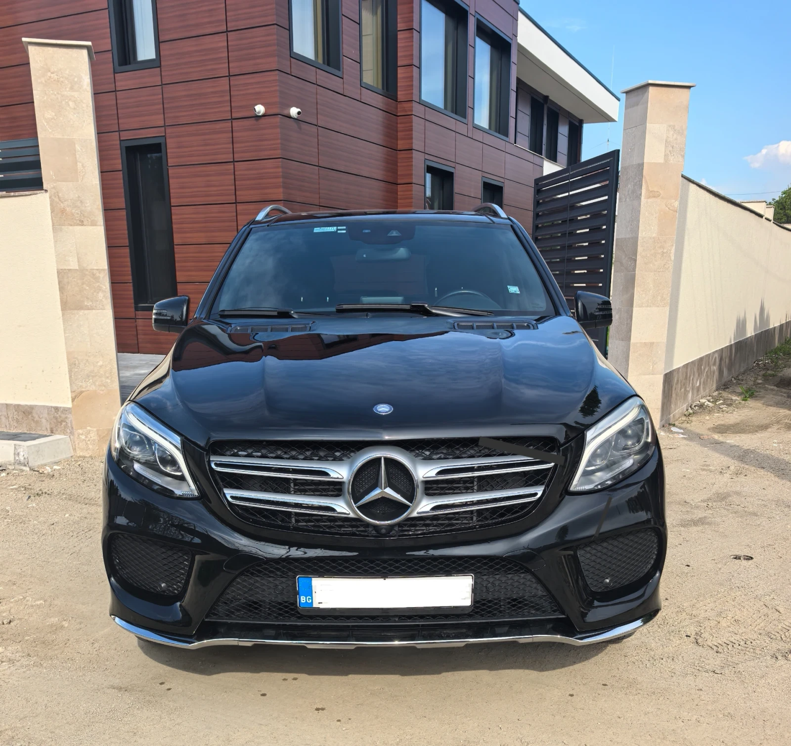Mercedes-Benz GLE 350 AMG - изображение 3
